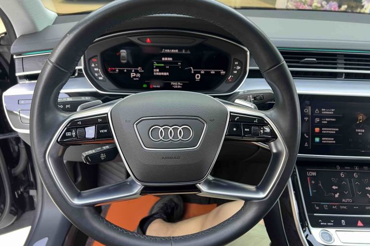 Used Audi A8 2022 A8L 50 TFSI quattro Comfort Edition Collector's Model Interior 3