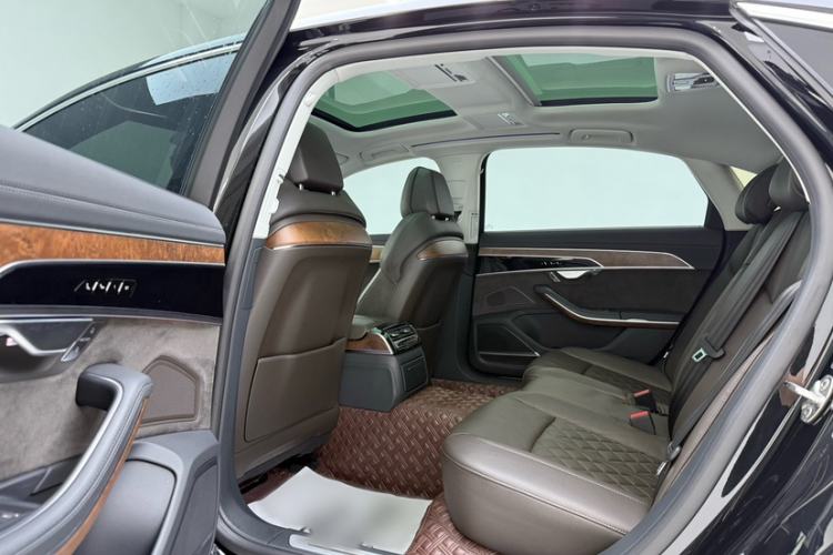 Used Audi A8 2022 A8L 55 TFSI quattro Luxury Edition Collector's Model Interior 3