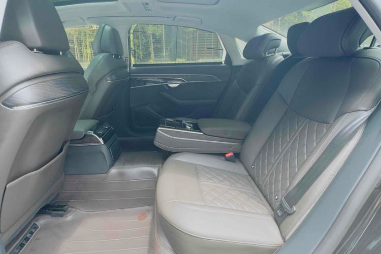 Used Audi A8 2022 A8L 50 TFSI quattro Comfort Edition Collector's Model Interior 3