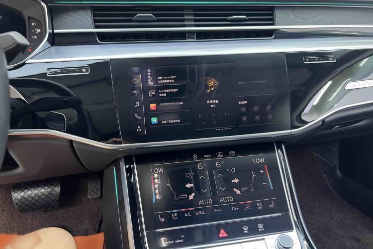 Used Audi A8 2022 A8L 50 TFSI quattro Comfort Edition Collector's Model Interior 4