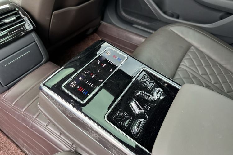 Used Audi A8 2022 A8L 50 TFSI quattro Comfort Edition Collector's Model Interior 9