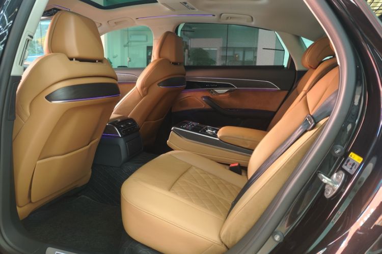 Used Audi A8 2022 A8L 50 TFSI quattro Comfort Edition Collector's Model Interior 9