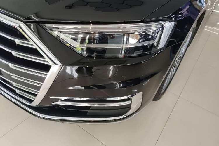 Used Audi A8 2022 A8L 50 TFSI quattro Comfort Edition Collector's Model Left Front Headlight