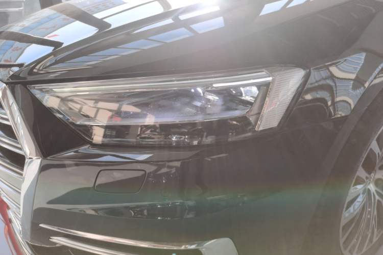 Used Audi A8 2022 A8L 50 TFSI quattro Comfort Edition Collector's Model Left Front Headlight
