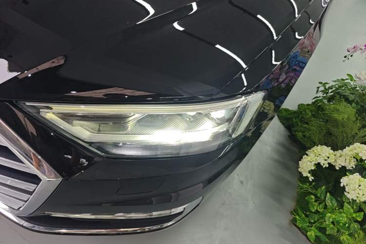 Used Audi A8 2022 A8L 50 TFSI quattro Comfort Edition Collector's Model Left Front Headlight