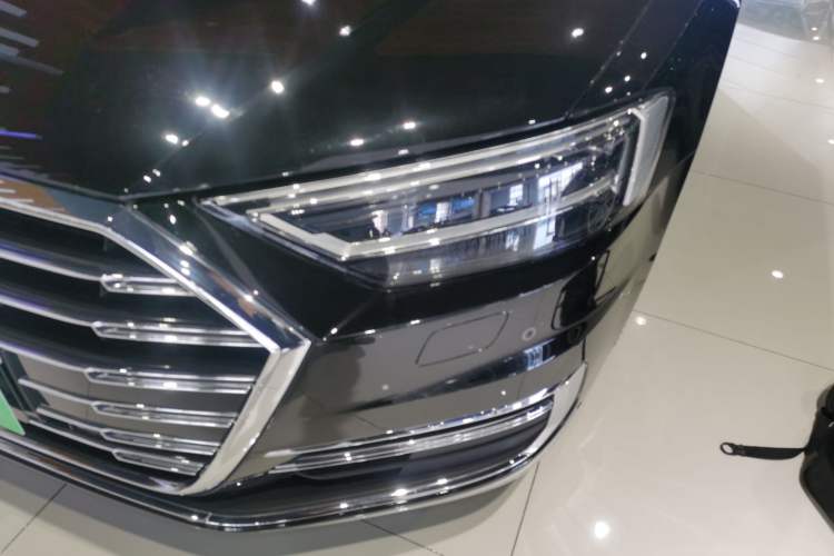 Used Audi A8 2022 A8L 50 TFSI quattro Comfort Edition Collector's Model Left Front Headlight