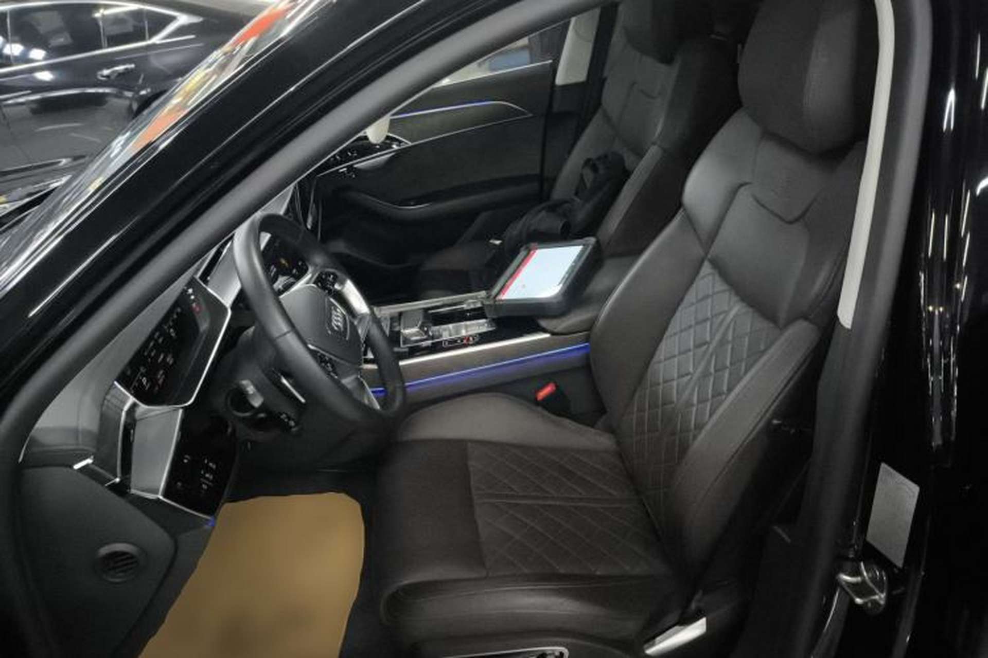 Used Audi A8 2022 A8L 50 TFSI quattro Comfort Edition Collector's Model Left Front Seat