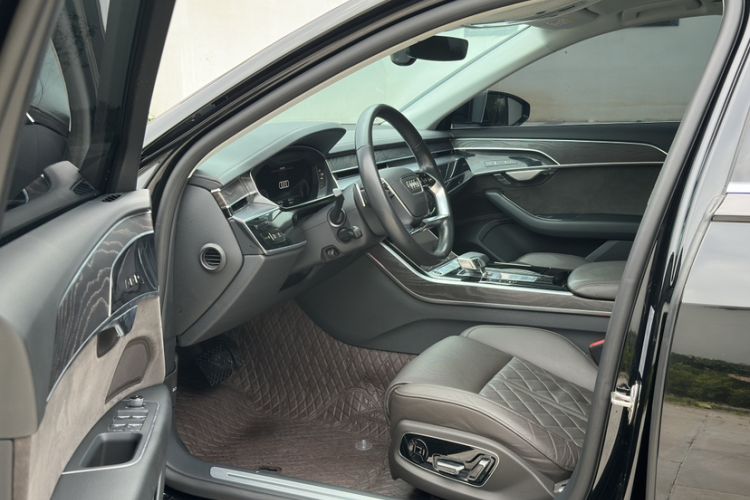 Used Audi A8 2022 A8L 50 TFSI quattro Comfort Edition Collector's Model Left Front Seat