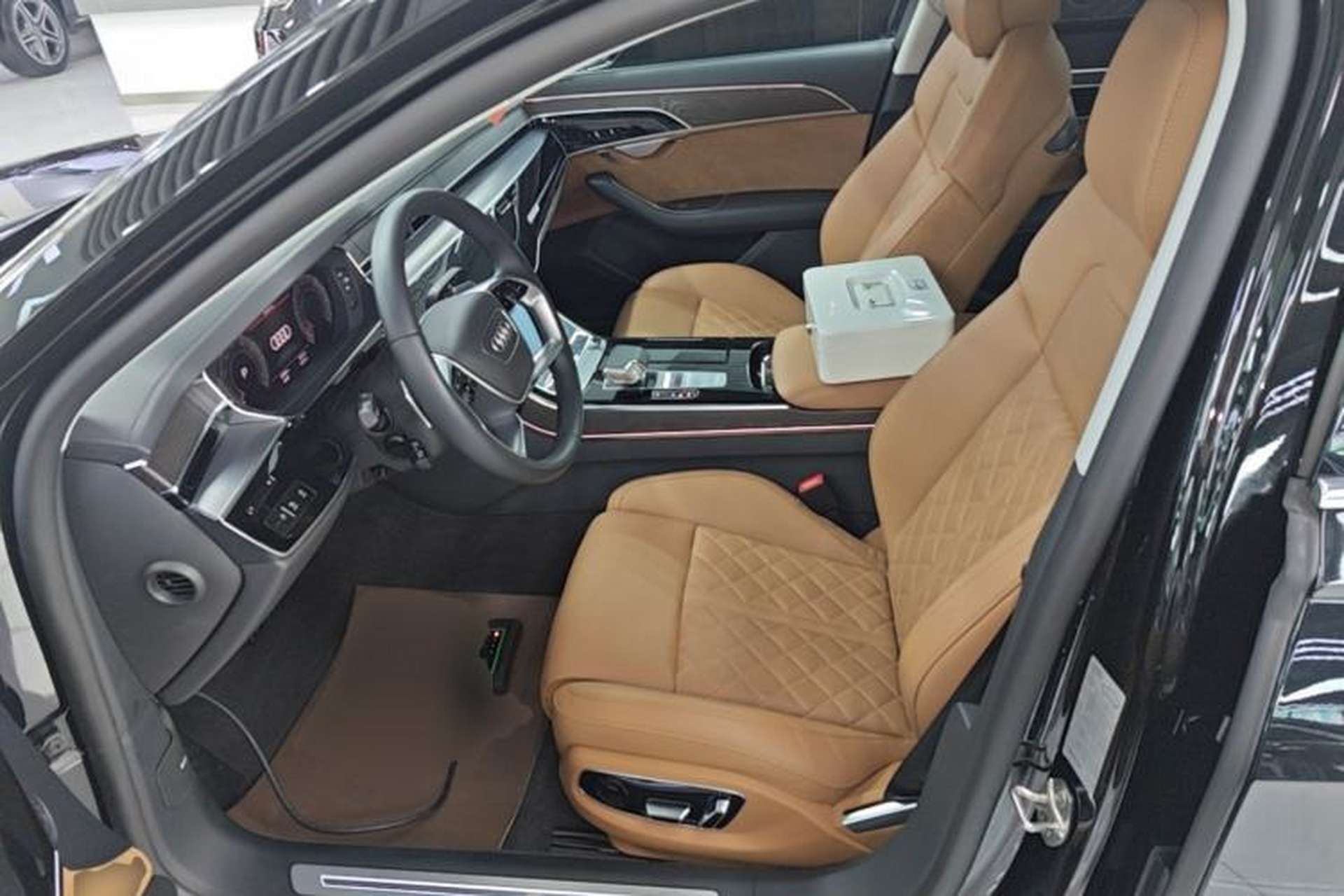 Used Audi A8 2022 A8L 50 TFSI quattro Comfort Edition Collector's Model Left Front Seat
