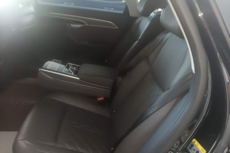 Used Audi A8 2022 A8L 50 TFSI quattro Comfort Edition Collector's Model Left Rear Seat