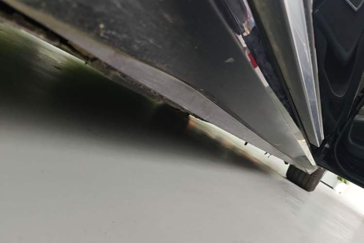 Used Audi A8 2022 A8L 50 TFSI quattro Comfort Edition Collector's Model Left Side Sill