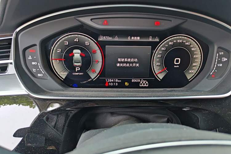 Used Audi A8 2022 A8L 50 TFSI quattro Comfort Edition Collector's Model Odometer Close Up