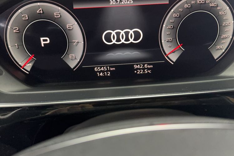 Used Audi A8 2022 A8L 50 TFSI quattro Comfort Edition Collector's Model Odometer Close Up