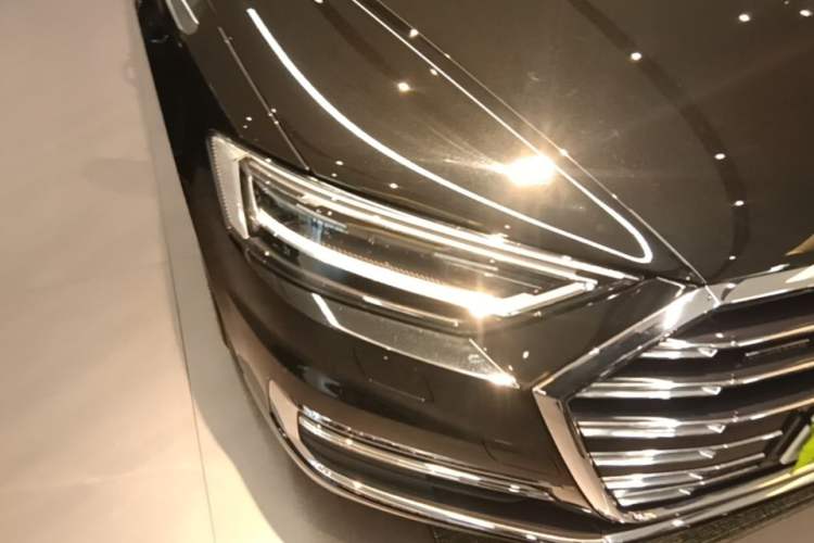 Used Audi A8 2022 A8L 50 TFSI quattro Comfort Edition Collector's Model Right Front Headlight