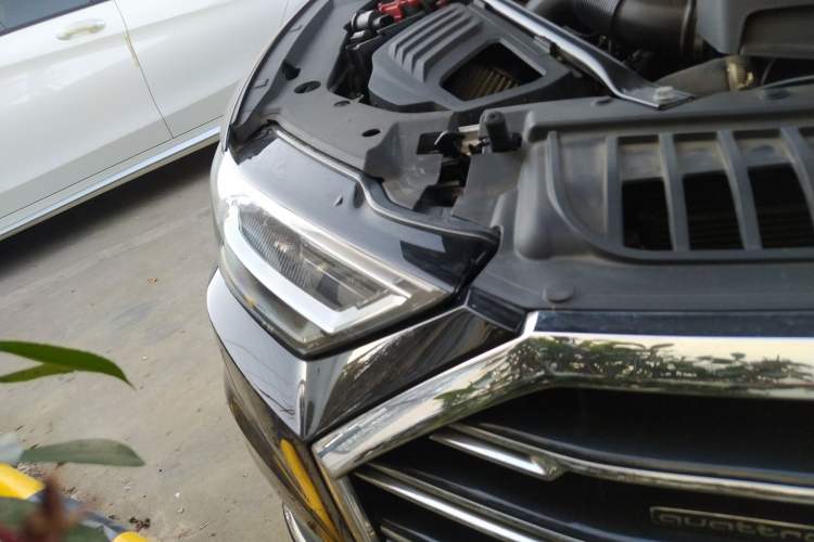 Used Audi A8 2022 A8L 50 TFSI quattro Comfort Edition Collector's Model Right Front Headlight