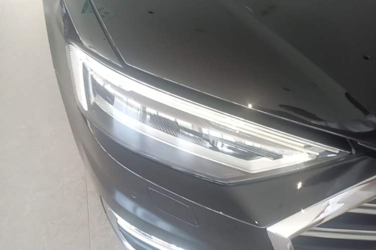 Used Audi A8 2022 A8L 50 TFSI quattro Comfort Edition Collector's Model Right Front Headlight