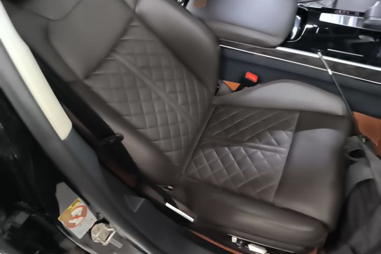 Used Audi A8 2022 A8L 50 TFSI quattro Comfort Edition Collector's Model Right Front Seat