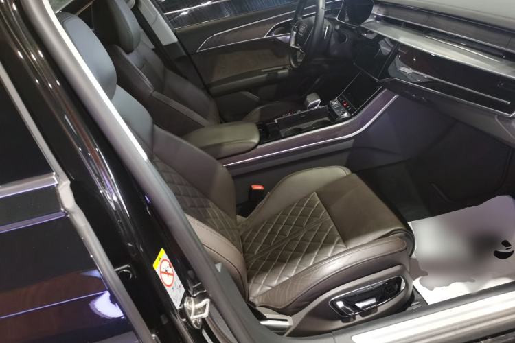 Used Audi A8 2022 A8L 50 TFSI quattro Comfort Edition Collector's Model Right Front Seat