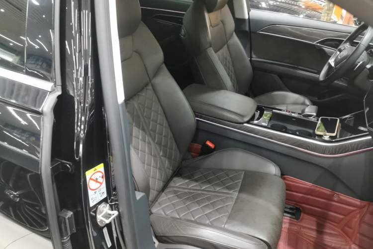 Used Audi A8 2022 A8L 50 TFSI quattro Comfort Edition Collector's Model Right Front Seat