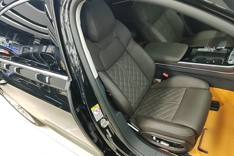 Used Audi A8 2022 A8L 50 TFSI quattro Comfort Edition Collector's Model Right Front Seat