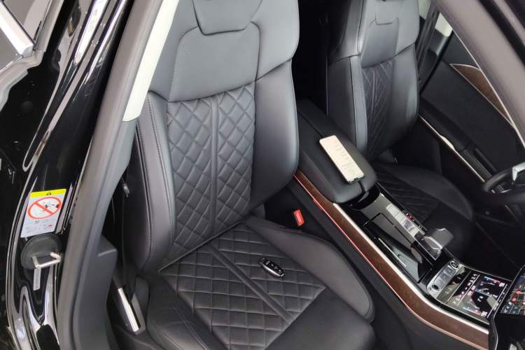 Used Audi A8 2022 A8L 50 TFSI quattro Comfort Edition Collector's Model Right Front Seat