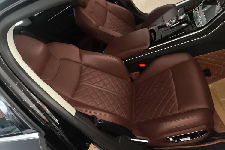 Used Audi A8 2022 A8L 50 TFSI quattro Comfort Edition Collector's Model Right Front Seat