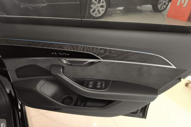 Used Audi A8 2022 A8L 50 TFSI quattro Comfort Edition Collector's Model Right Rear Door Interior