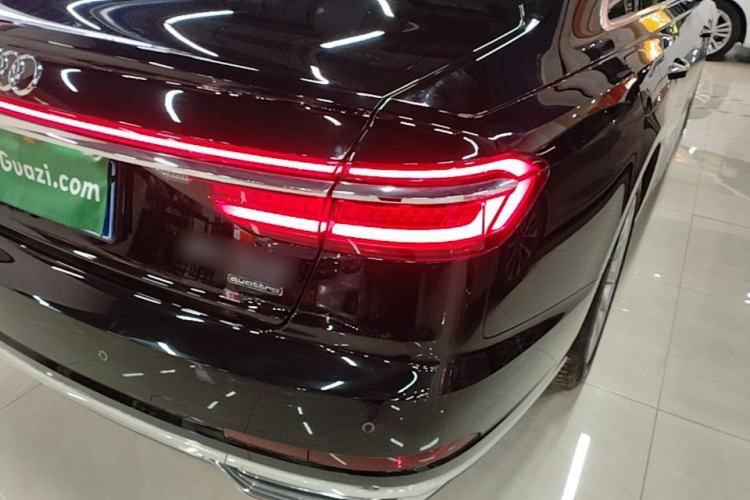 Used Audi A8 2022 A8L 50 TFSI quattro Comfort Edition Collector's Model Right Rear Taillight