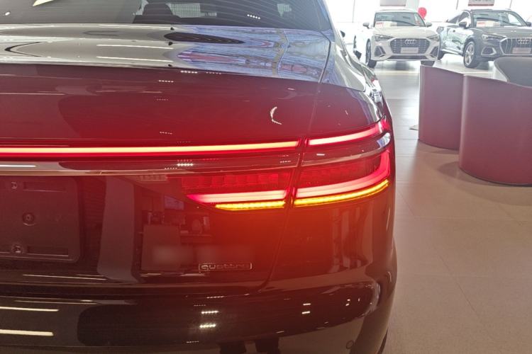 Used Audi A8 2022 A8L 50 TFSI quattro Comfort Edition Collector's Model Right Rear Taillight