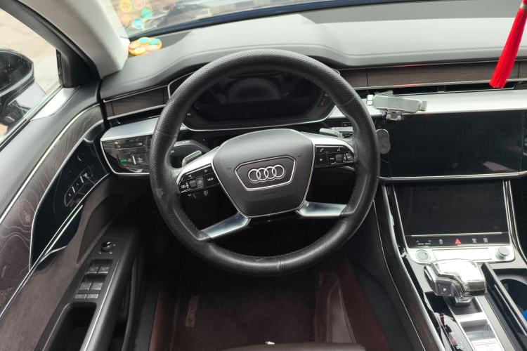 Used Audi A8 2022 A8L 50 TFSI quattro Comfort Edition Collector's Model Steering Wheel