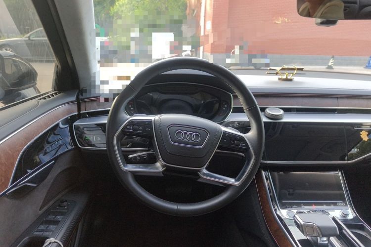 Used Audi A8 2022 A8L 55 TFSI quattro Luxury Edition Collector's Model Steering Wheel