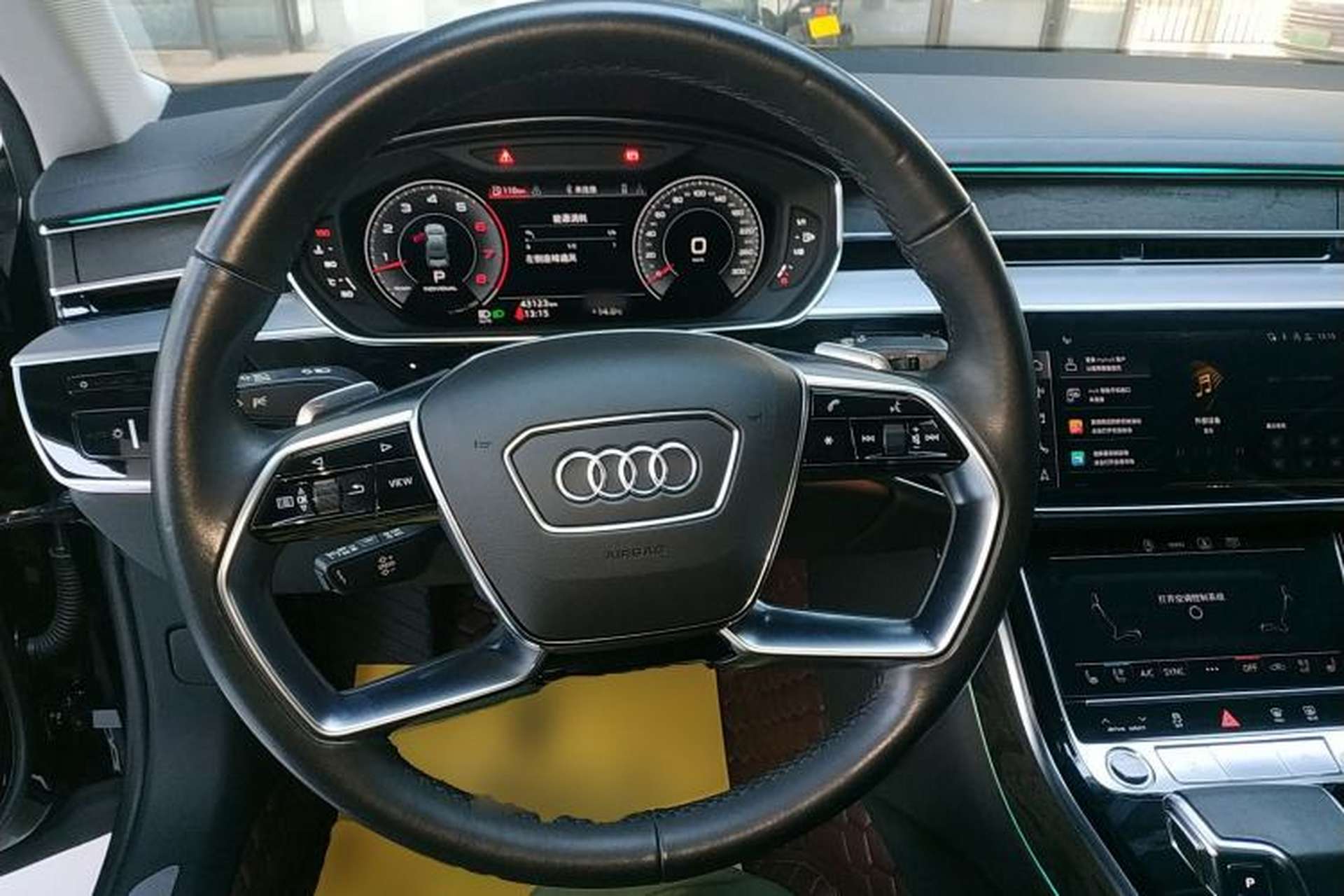 Used Audi A8 2022 A8L 50 TFSI quattro Comfort Edition Collector's Model Steering Wheel