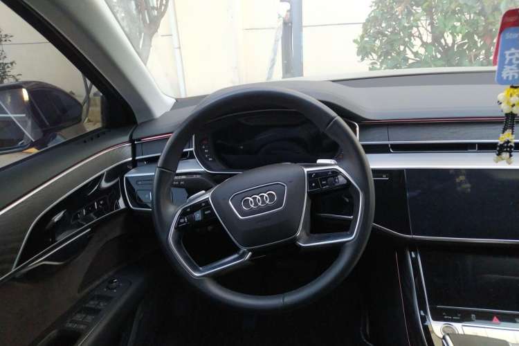 Used Audi A8 2022 A8L 50 TFSI quattro Comfort Edition Collector's Model Steering Wheel