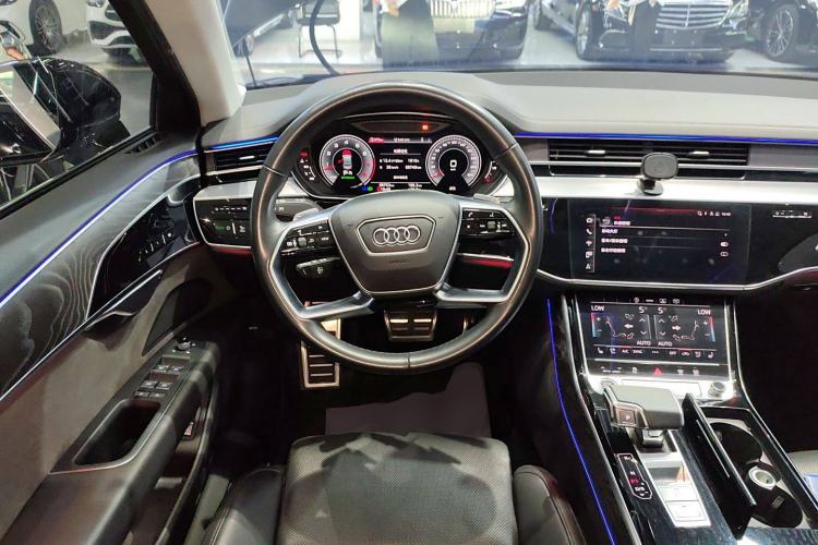 Used Audi A8 2022 A8L 50 TFSI quattro Comfort Edition Collector's Model Steering Wheel