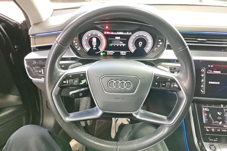 Used Audi A8 2022 A8L 50 TFSI quattro Comfort Edition Collector's Model Steering Wheel