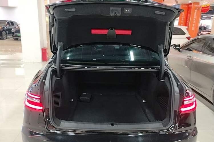 Used Audi A8 2022 A8L 50 TFSI quattro Comfort Edition Collector's Model Trunk