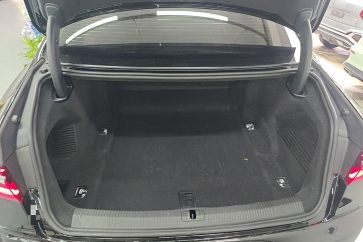 Used Audi A8 2022 A8L 50 TFSI quattro Comfort Edition Collector's Model Trunk