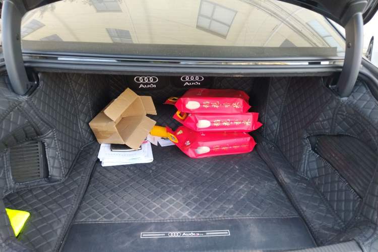 Used Audi A8 2022 A8L 50 TFSI quattro Comfort Edition Collector's Model Trunk