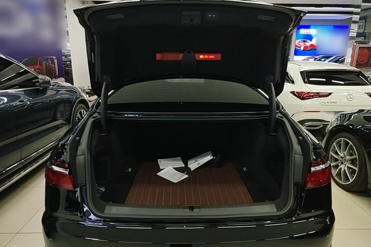 Used Audi A8 2022 A8L 50 TFSI quattro Comfort Edition Collector's Model Trunk