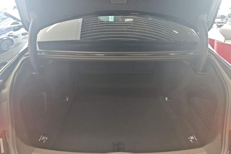 Used Audi A8 2022 A8L 50 TFSI quattro Comfort Edition Collector's Model Trunk
