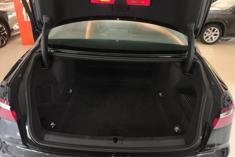 Used Audi A8 2022 A8L 50 TFSI quattro Comfort Edition Collector's Model Trunk