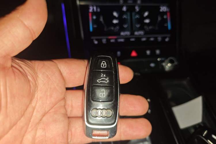 Used Audi A8 2022 A8L 50 TFSI quattro Comfort Edition Collector's Model Vehicle Key