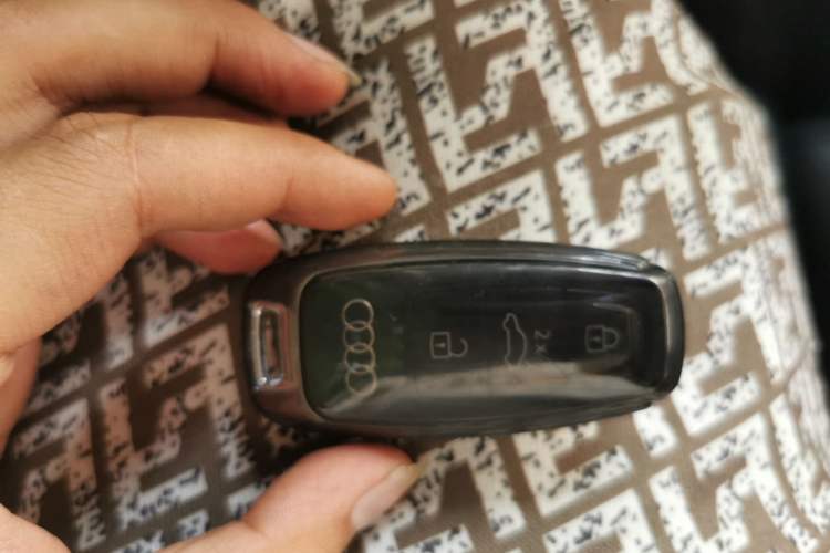Used Audi A8 2022 A8L 50 TFSI quattro Comfort Edition Collector's Model Vehicle Key