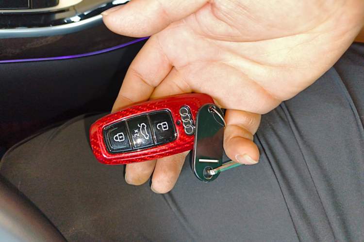 Used Audi A8 2022 A8L 50 TFSI quattro Comfort Edition Collector's Model Vehicle Key