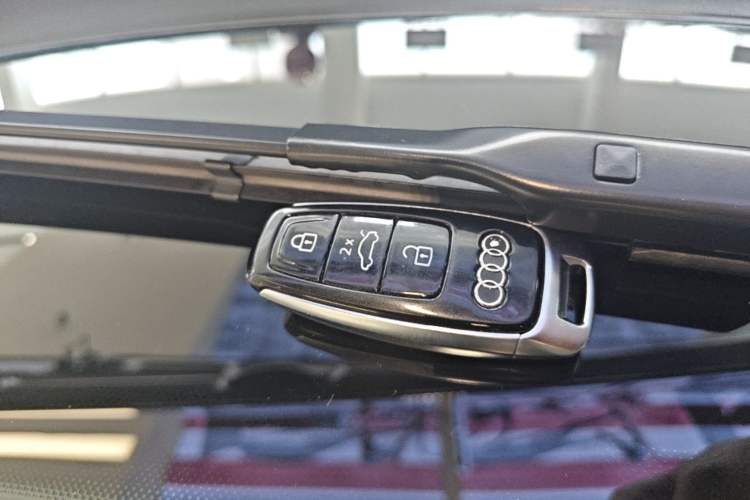 Used Audi A8 2022 A8L 50 TFSI quattro Comfort Edition Collector's Model Vehicle Key