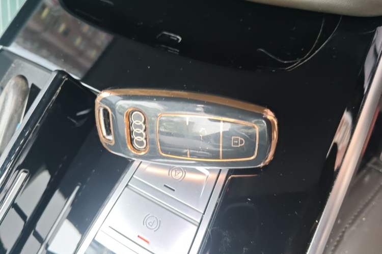 Used Audi A8 2022 A8L 50 TFSI quattro Luxury Collection Edition Vehicle Key