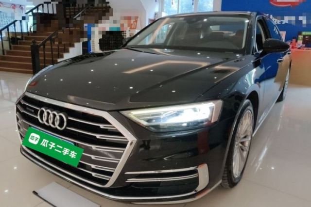 Audi A8 2022 A8L 50 TFSI quattro Comfort Edition Collector's Model de segunda mano
