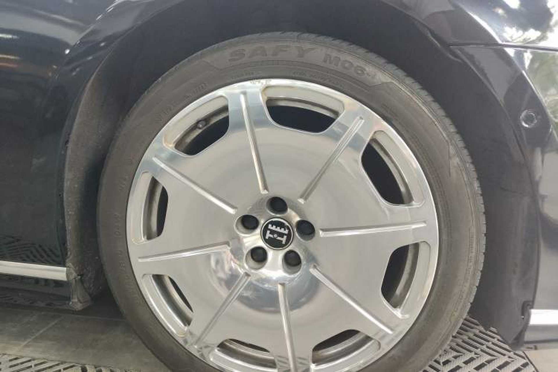 Used Audi A8 2022 A8L Horch Founder's Edition Classic Right Front Wheel Hub