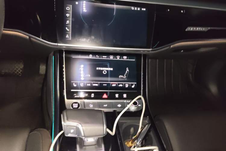 Used Audi A8 2023 A8L 55 TFSI quattro Flagship Model Audio And AC Panel