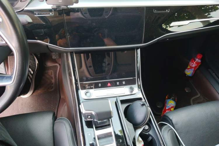 Used Audi A8 2023 A8L 50 TFSI quattro Prestige Edition Audio And AC Panel